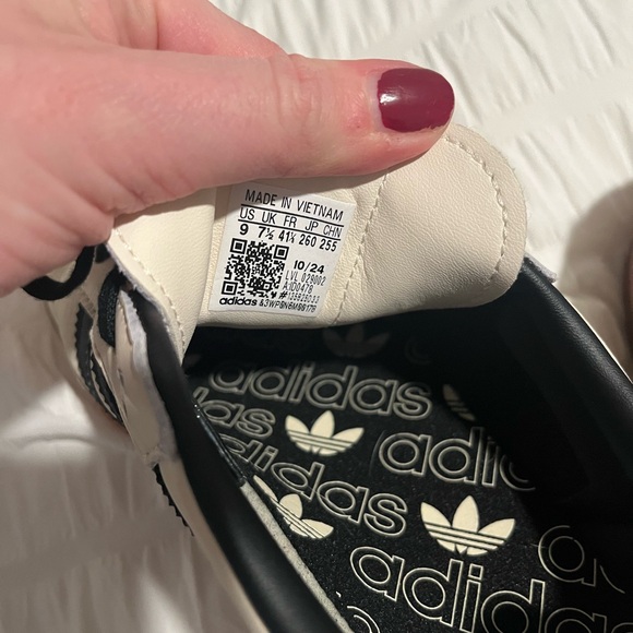 Women’s Adidas Originals Samba OG - Picture 6 of 7